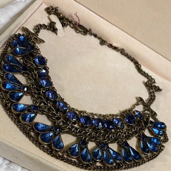 Veronese statement necklace - Picture 4 of 8